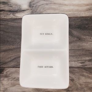 Rae Dunn Set Goals, Take Action Trays